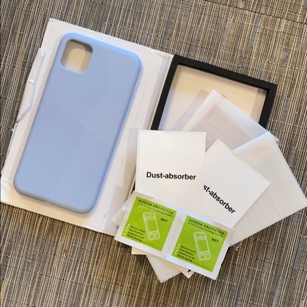 Otofly iPhone 11Pro MAX case and screen protector